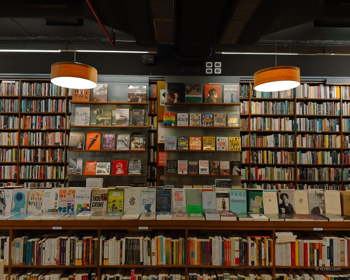 Does Social Media Actually Make Us Better Readers?